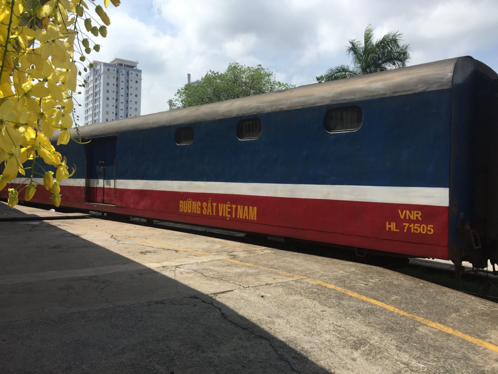 Vận chuyển xe máy bằng đường sắt từ Hồ Chí Minh đi Hà Nội