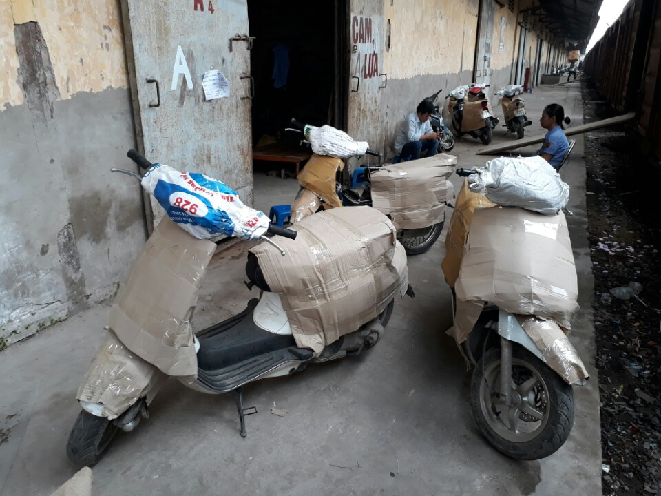 Gửi xe máy từ Hà Nội vào Sài Gòn mất thời gian bao lâu?