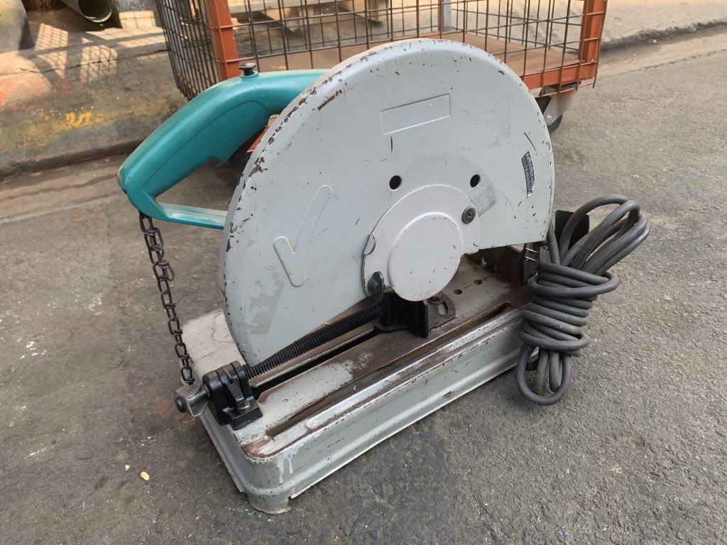 Dịch Vụ Vận Chuyển Máy Cắt Sắt Bàn Nhanh Chóng Bằng Đường Sắt