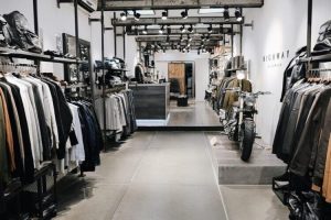Vận chuyển quần áo bằng đường sắt