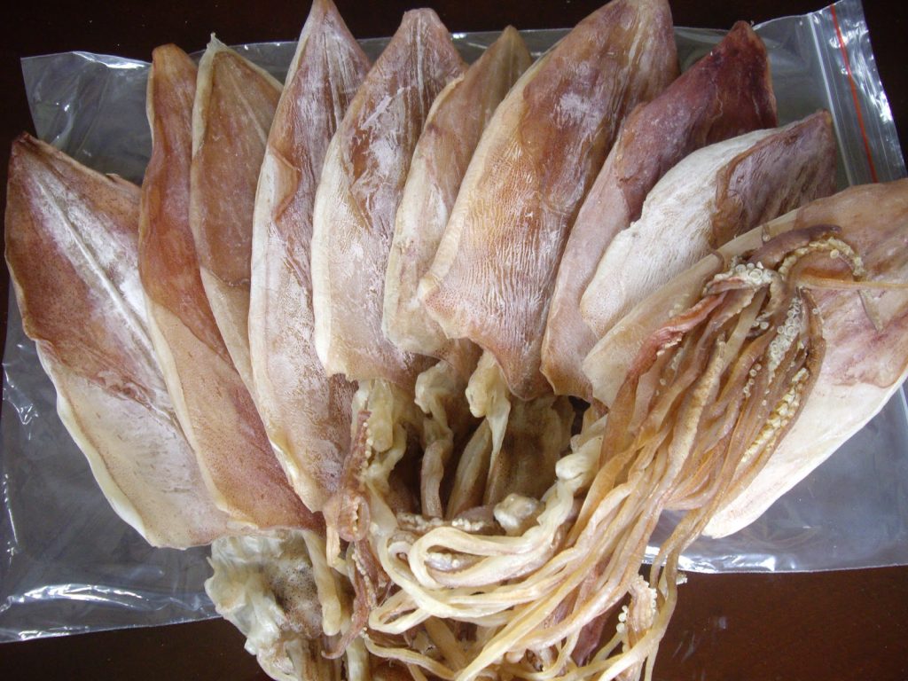 Vận Chuyển Mực Khô Phan Thiết Ra Hà Nội Bằng Đường Sắt – Hành Trình Giữ Trọn Hương Vị Biển