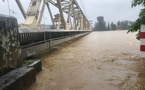 Mưa bão ảnh hưởng đến đường sắt miền Trung – Cập nhật tình hình và giải pháp ứng phó