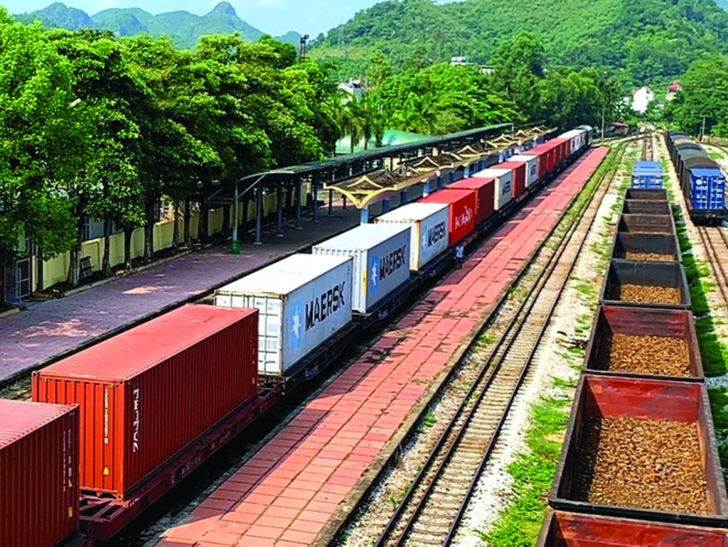 Nhà máy đến tay người tiêu dùng – Vận chuyển hàng gia dụng bằng đường sắt Nhà máy đến tay người tiêu dùng – Vận chuyển hàng gia dụng bằng đường sắt