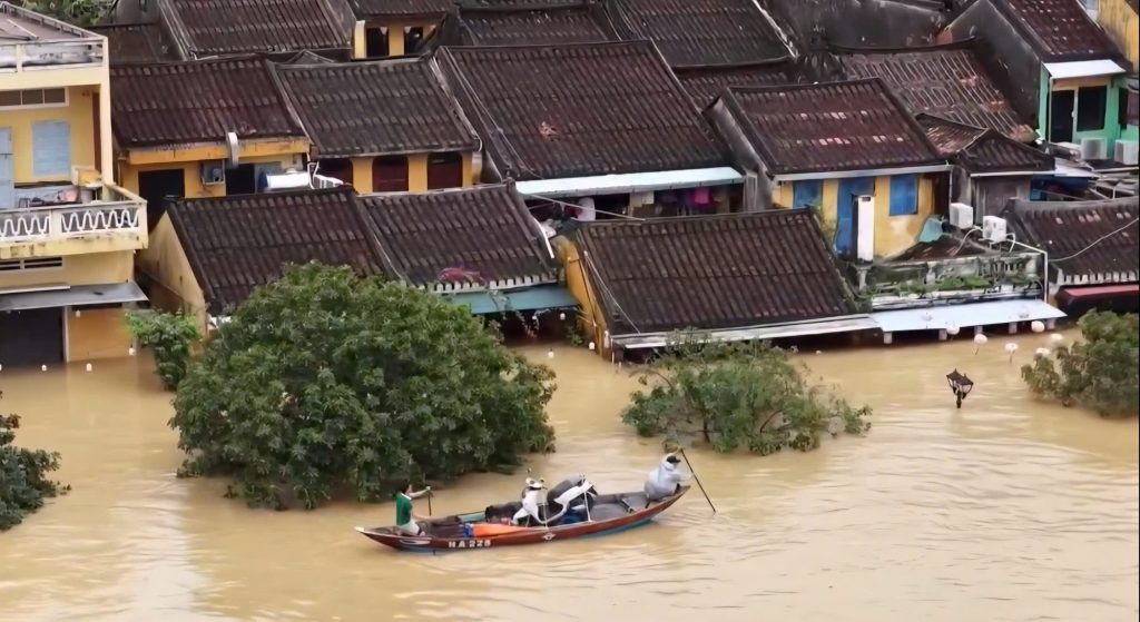 Cập Nhật Liên Tục Tình Hình Mưa Lũ Miền Trung – An Toàn Trước Mọi Thiên Tai
